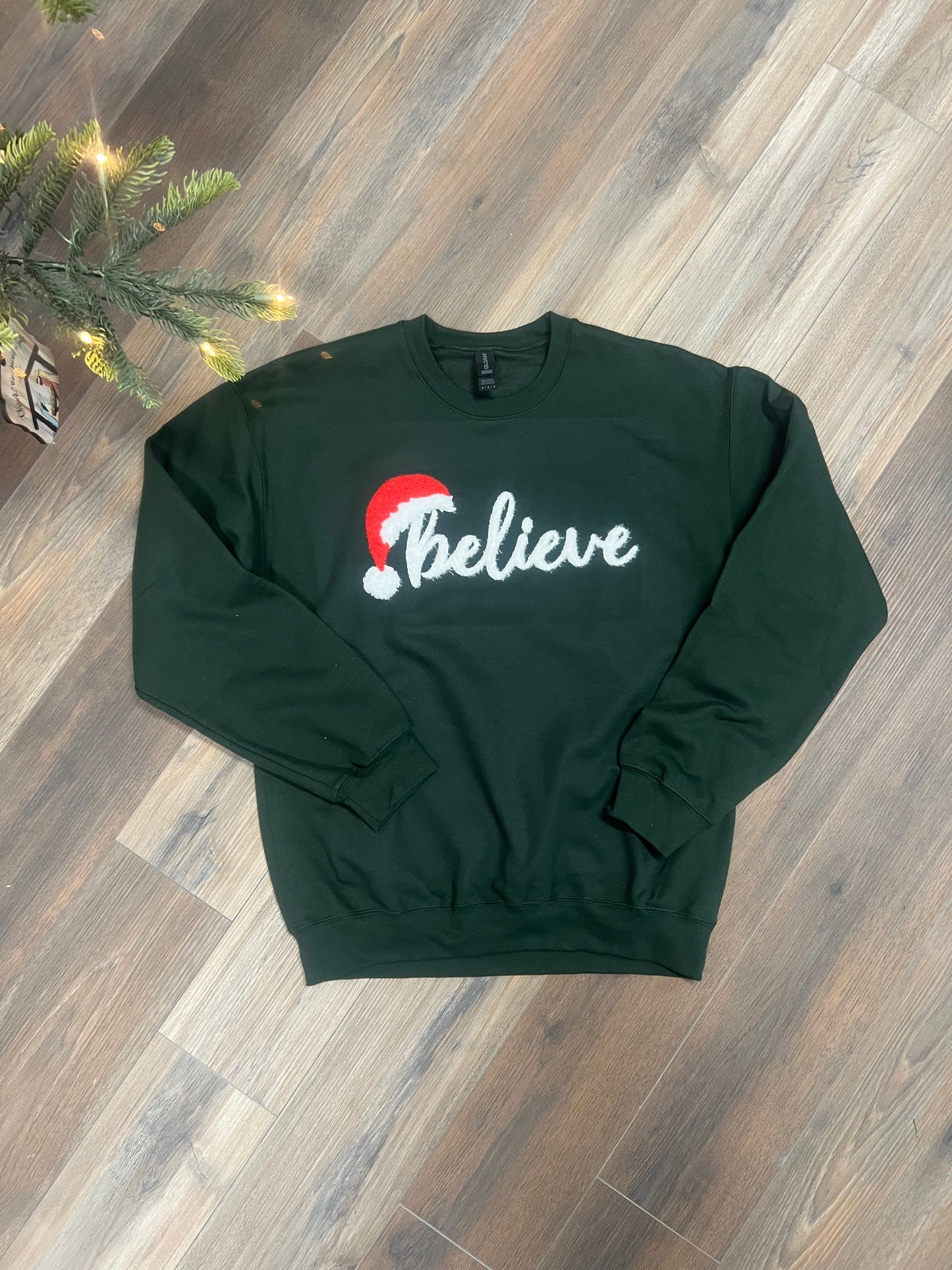 Believe Fluffy Printed Crew